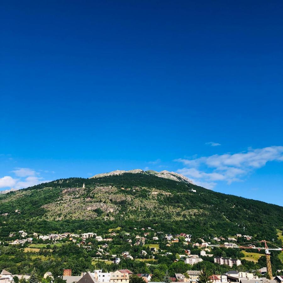 Comme A La Maison A La Montagne Бриансон Экстерьер фото